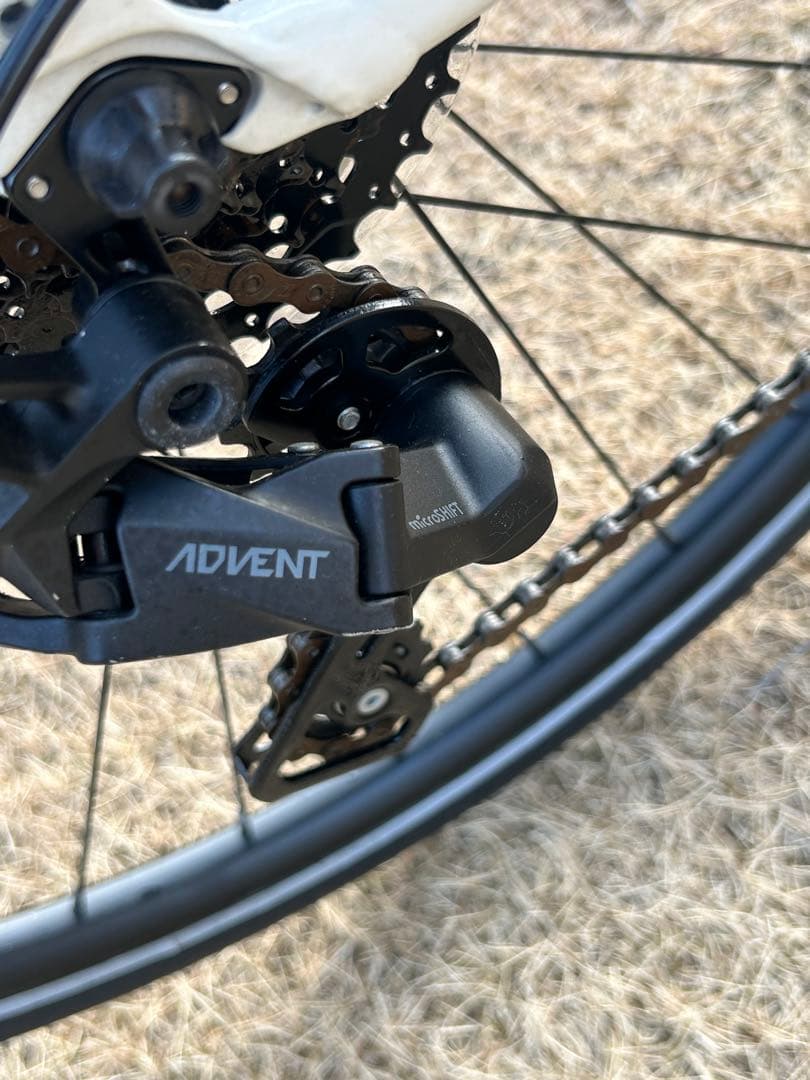 【超美品】CANNONDALE クロスバイク QUICK 4+付属品