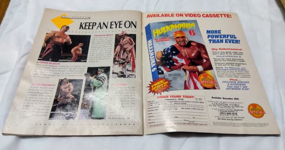 【激レア】WWF公式ハワイアロハスタジアム大会パンフ  フレアー／ホーガン超豪華