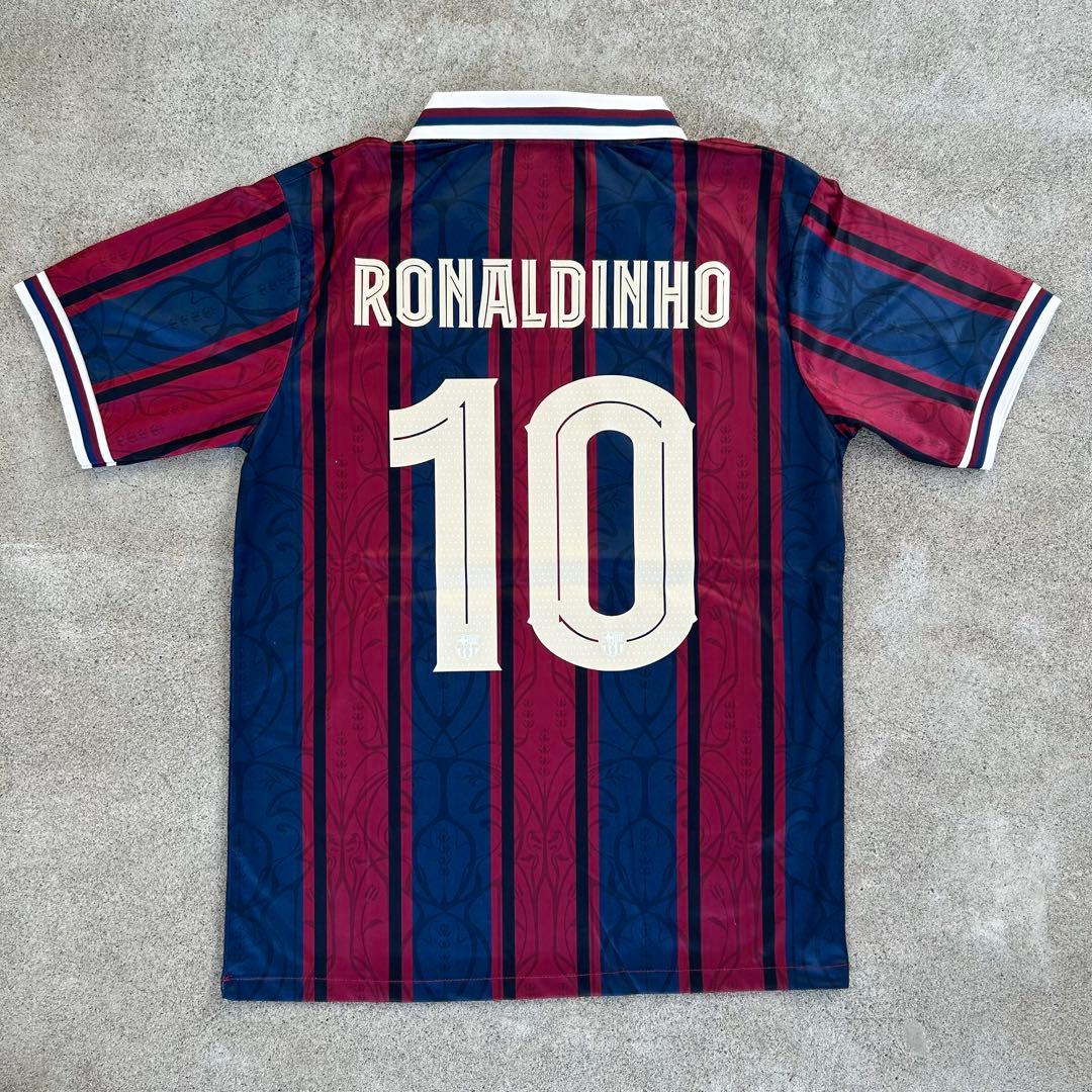 激レア　バルセロナ　125周年　ロナウジーニョ　レトロユニフォーム　タグ付き　L