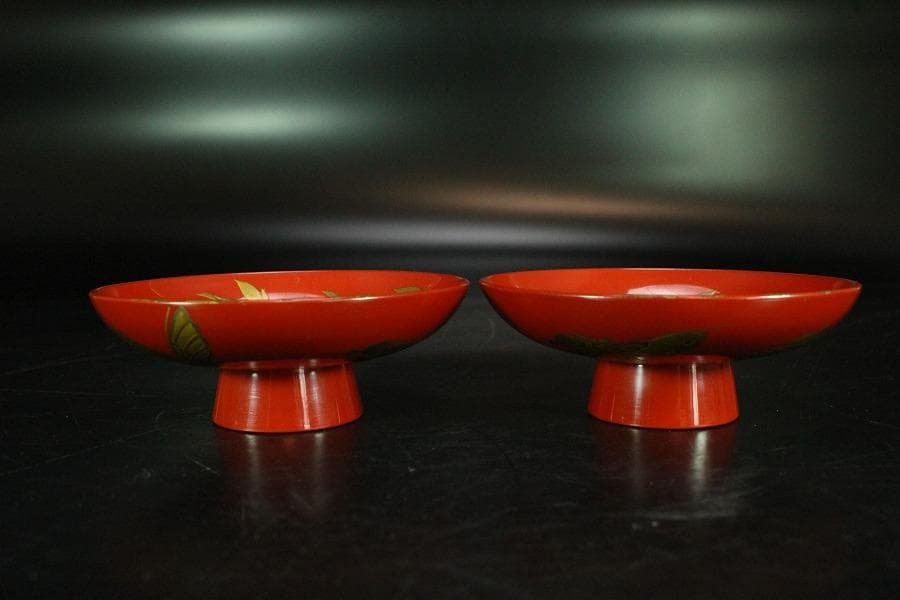 牡丹 蝶 蒔絵 朱塗 盃 一対 極上 美品(K-A382)