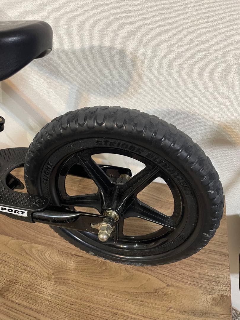 【美品】STRIDER 12インチ ブラック　スポーツモデル　ケース付き