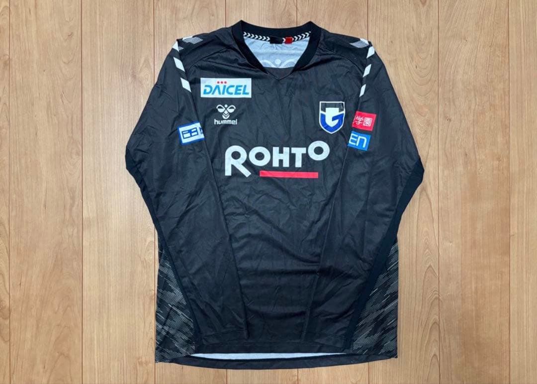 【2/1までお値下げ‼️】ガンバ大阪支給品シャツ 長袖 ヒュンメル