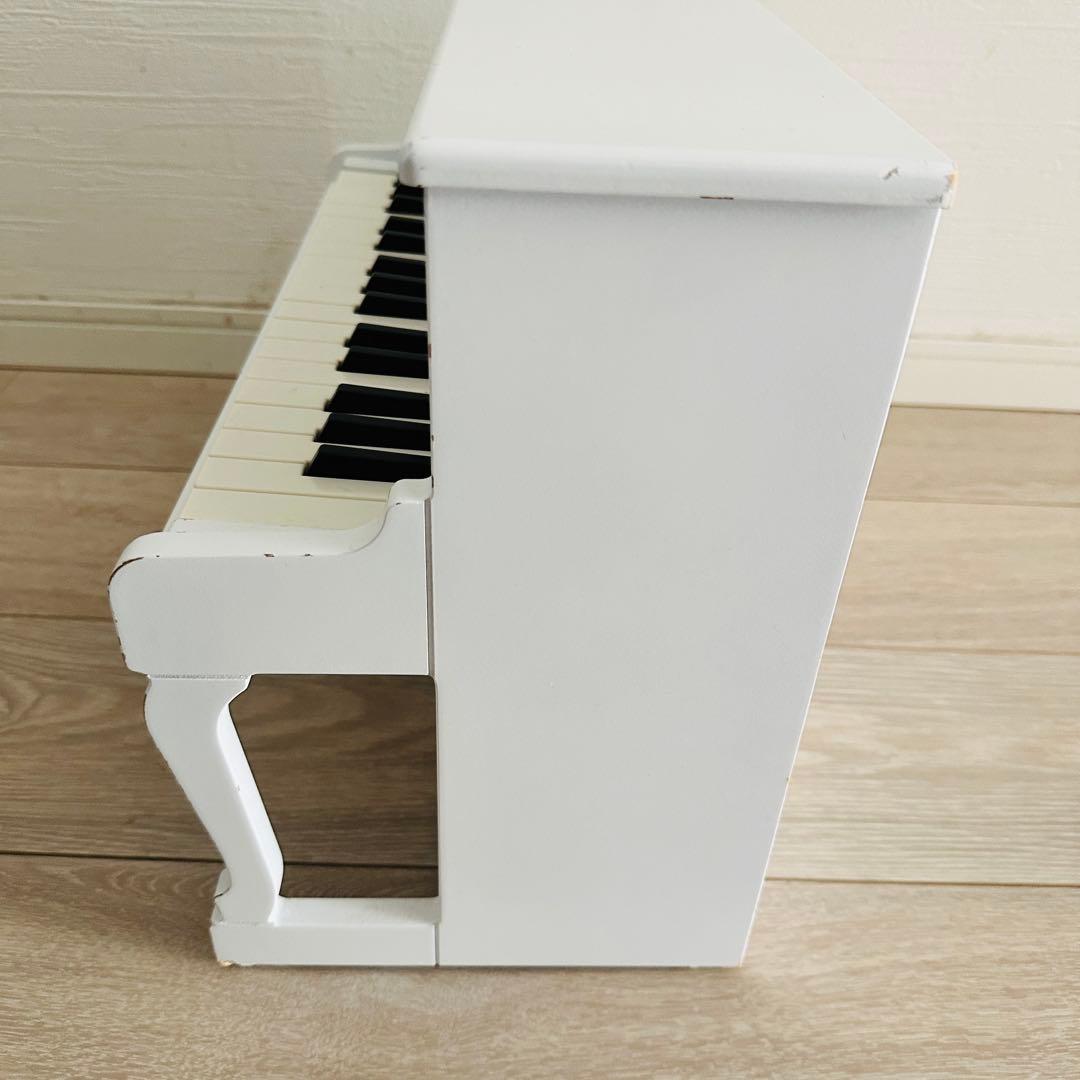 KAWAI アップライトピアノ　白　ミニピアノ