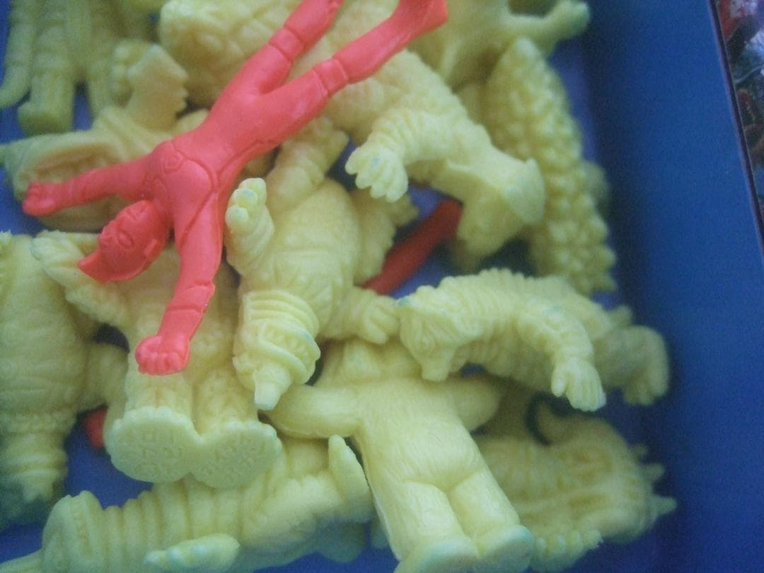 ウルトラマン 新・怪獣カセット 20体セット(22あり)未使用