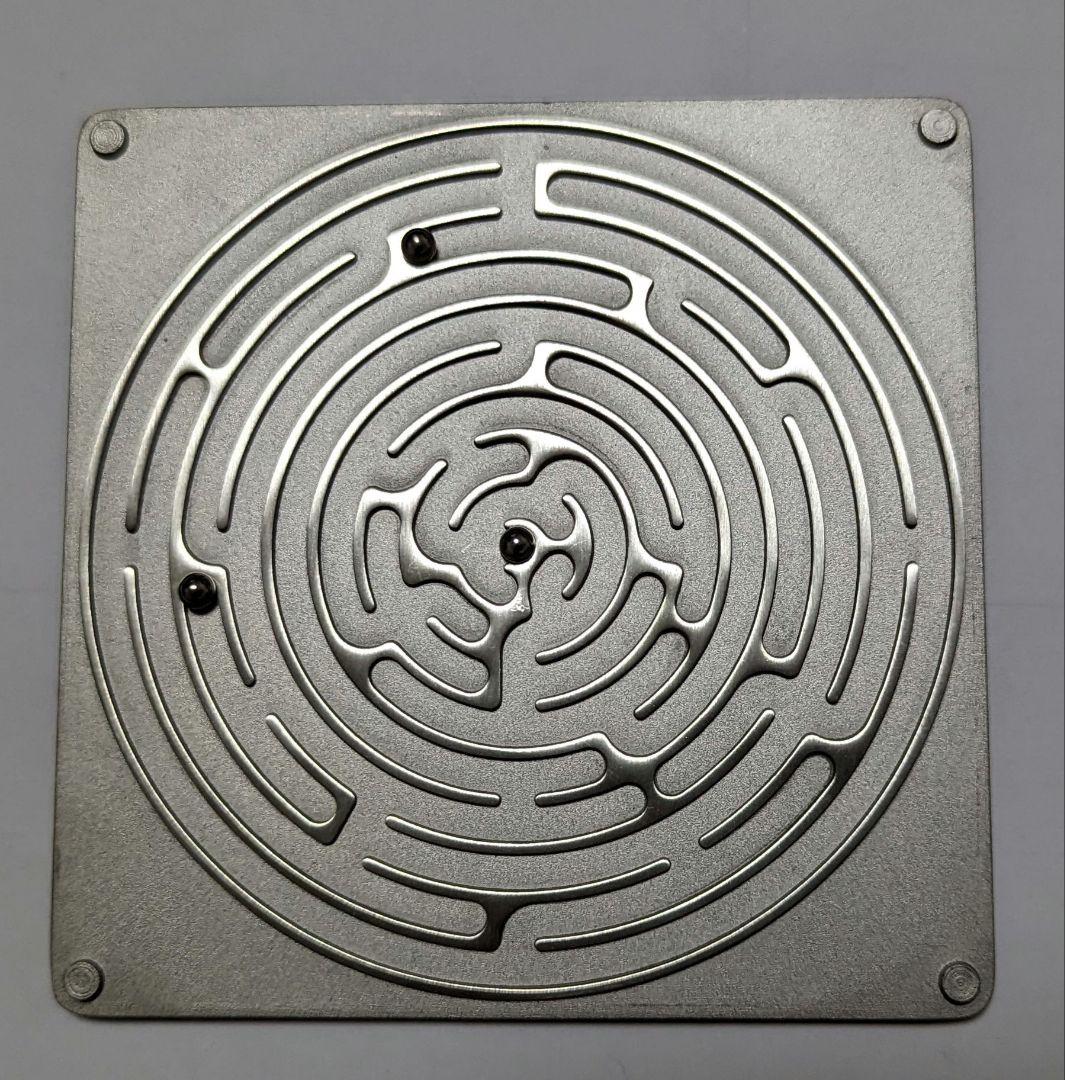 ロイヤルセランゴールの玩具(迷路)