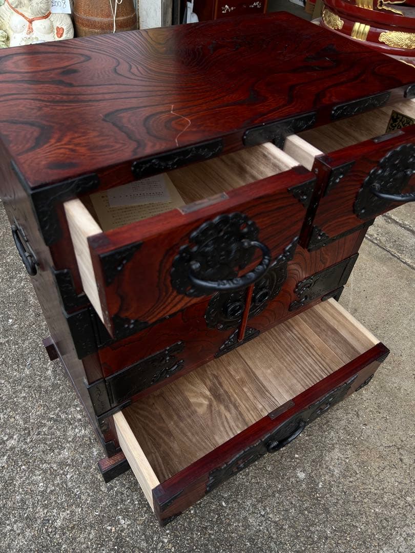 岩谷堂箪笥 車箪笥 チェスト 伝統工芸 極上品 欅材漆塗り　鉄金具　時代箪笥