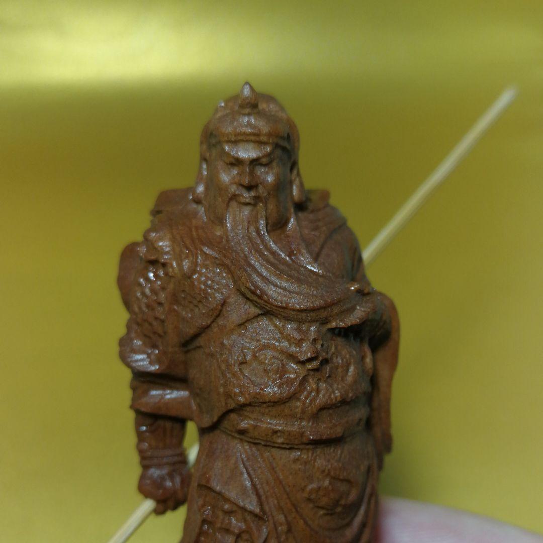 白檀彫刻提刀関羽様立像(整理番号:Q45)