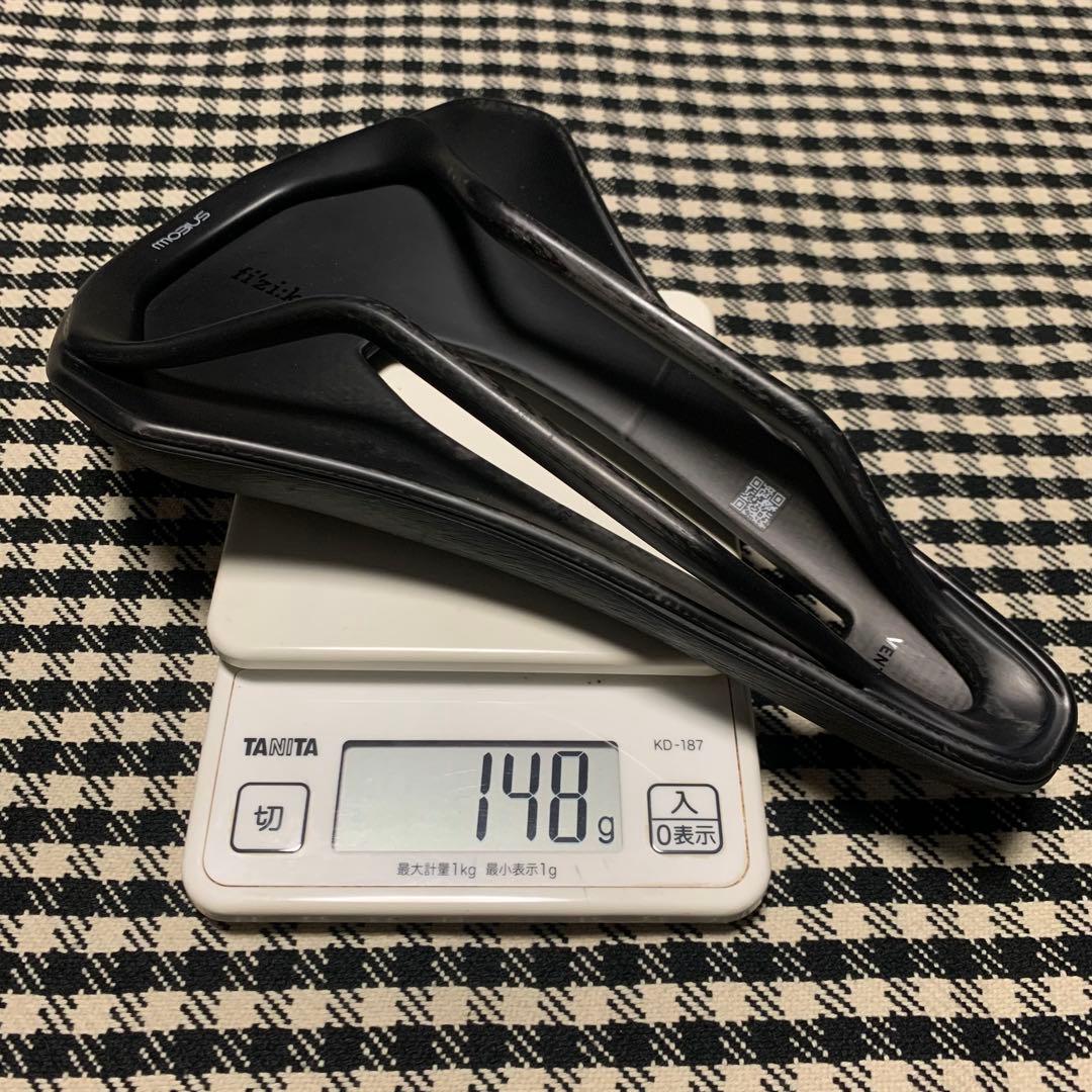 fi'zi:k フィジーク VENTO ARGO 00 サドル 140mm