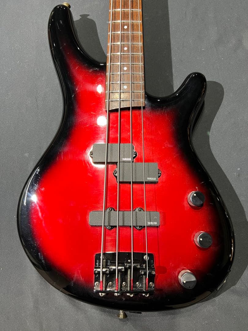 ヤマハ　motionB made in japan red burst