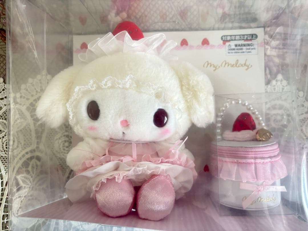 新品サンリオ　いちごホイップケーキ　ぬいぐるみ&アクセサリーセット　マイメロディ