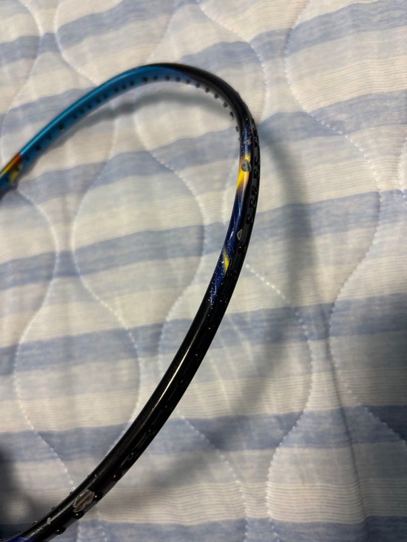 ASTROX 77 バドミントンラケット 赤/青