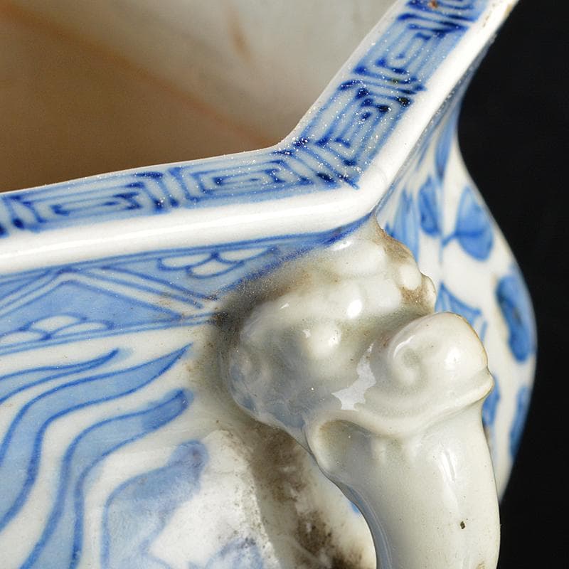 瀬戸焼　古瀬戸　染付　鳳凰花文　双耳六角香炉　M　R7342