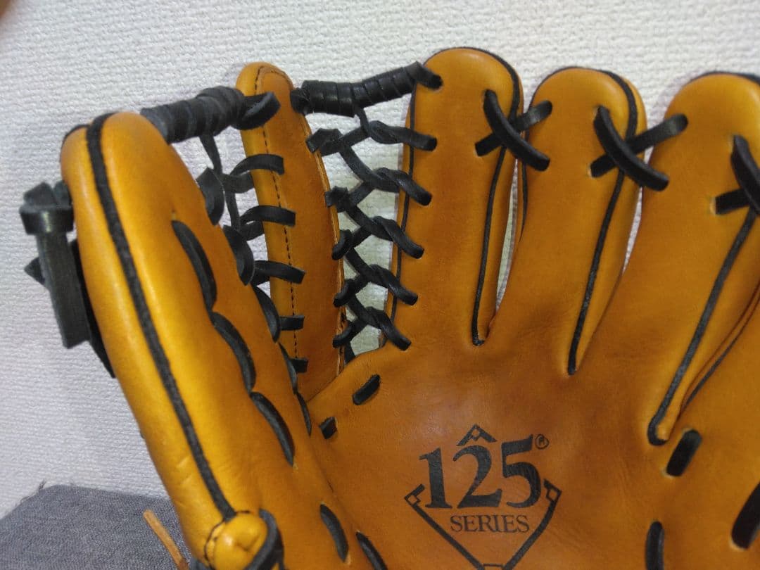 ルイスビルスラッガー一般軟式　オールラウンド兼ピッチャー　アメリカ国土型ラベル