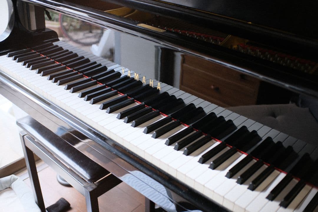 YAMAHA グランドピアノ G1B