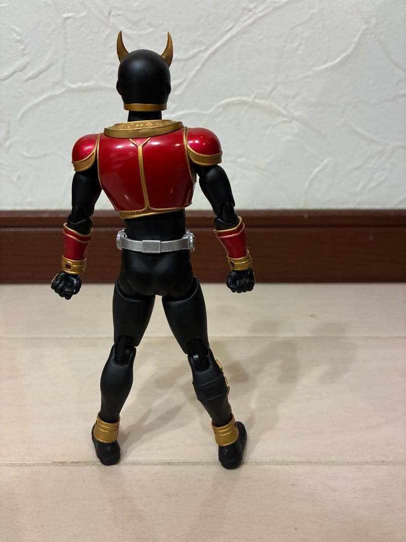 S.H.Figuarts（真骨彫製法） 仮面ライダークウガ ライジングマイティ