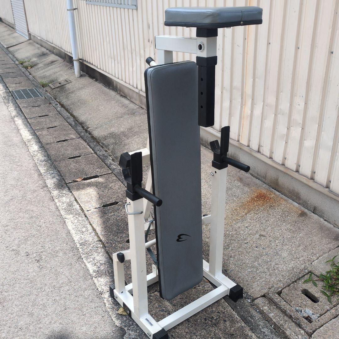 ボディメーカー　ハイパープレスベンチ　筋トレ