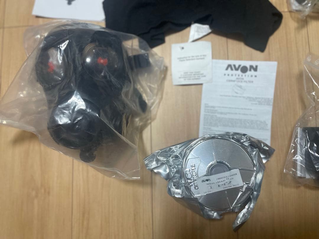 実物　AVON FM12 ガスマスク　バラクバラ　フィルター付き