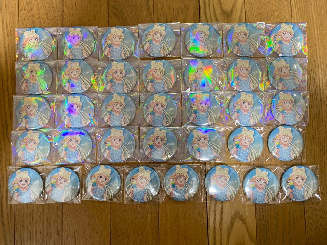 わんだふるぷりきゅあ 猫屋敷ユキ 缶バッジ 海風のリゾート