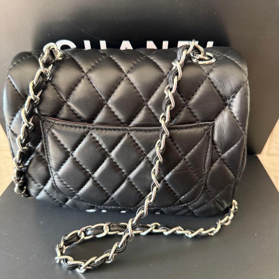 ブラック ショルダーバッグ (^^)✨