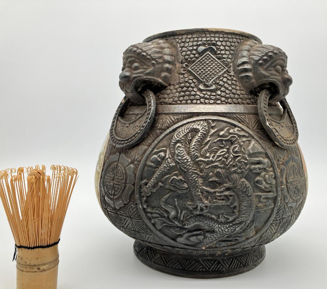 【中国美術】『黒陶四耳唐子図壺』　高さ：２３ｃｍ　花瓶　花生　置物　黒釉