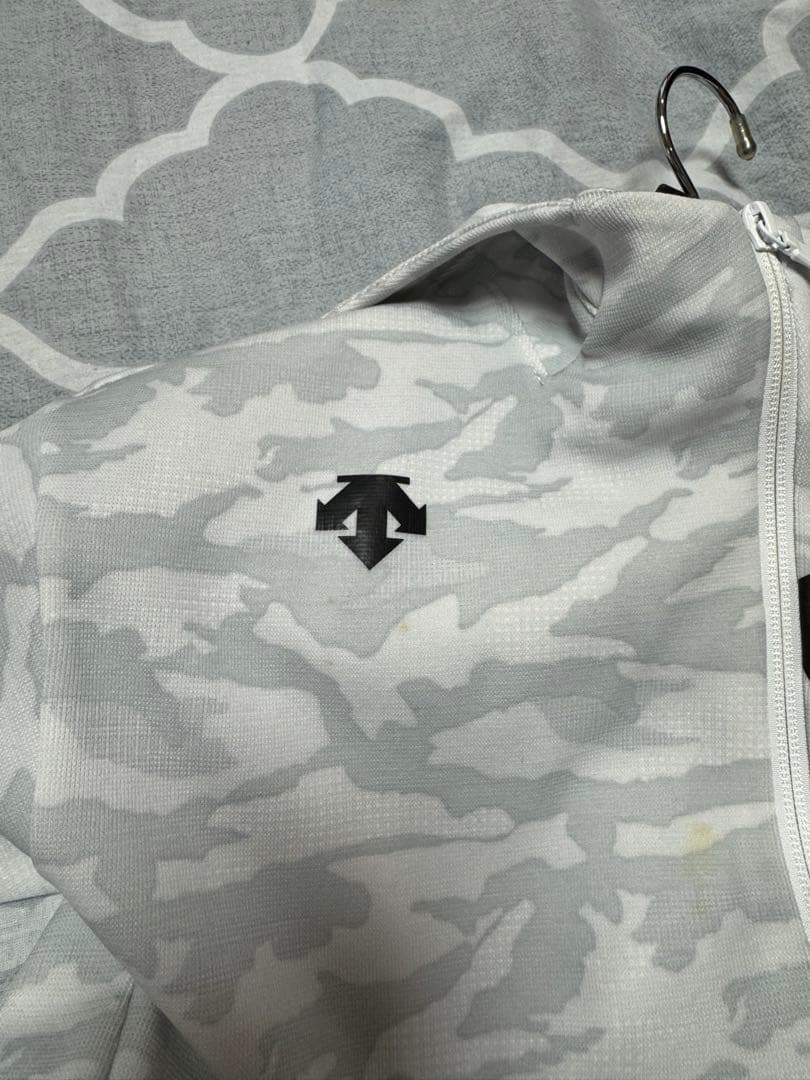 Movesport! ホワイトのカモフラージュ　価格相談しますお気軽に！￼