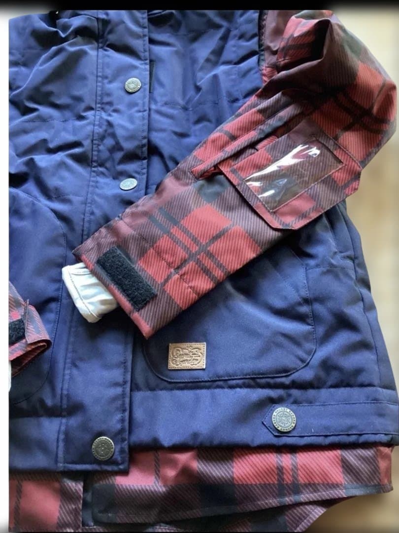 美品　SECRET GARDEN 重ね着風Ｘ カーキ　レディースXS スノボウェ