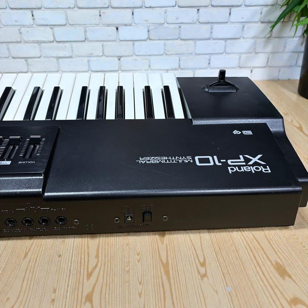 美品✨ Roland XP-10 シンセサイザー 音出し確認ケース付 人気モデル
