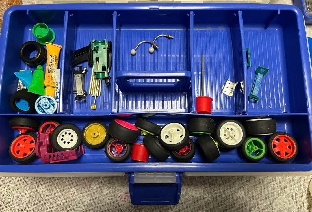 値下げ　タミヤ ミニ四駆スーパーレーサーズボックス2個＋モーター11個など