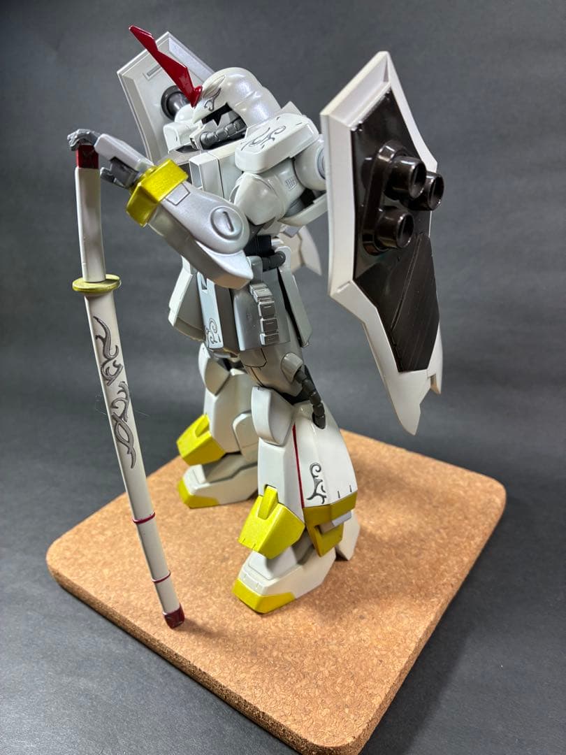 【完成品】バンダイ1/100 HG ブレイズザクファントム改 塗装済み完成品