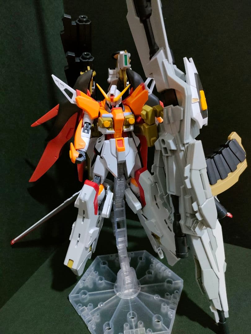 HG デスティニーガンダム(ハイネ専用機)＆ゼウスシルエット[海外製]の写真