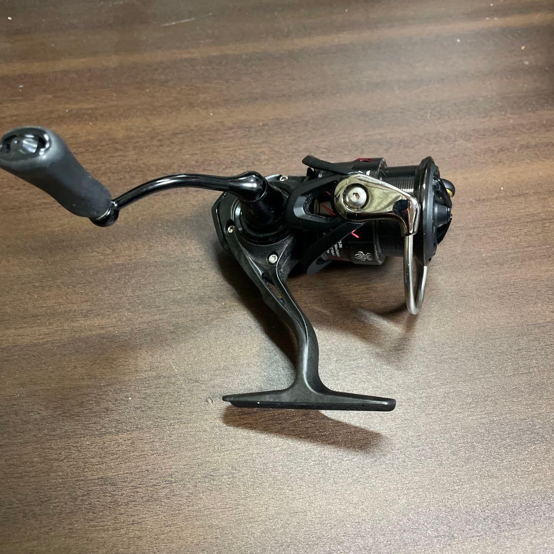 TATULA LT 2000S-XH スピニングリール