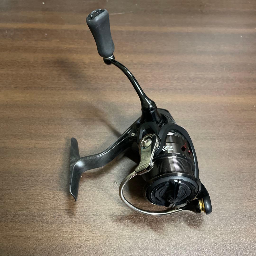 TATULA LT 2000S-XH スピニングリール