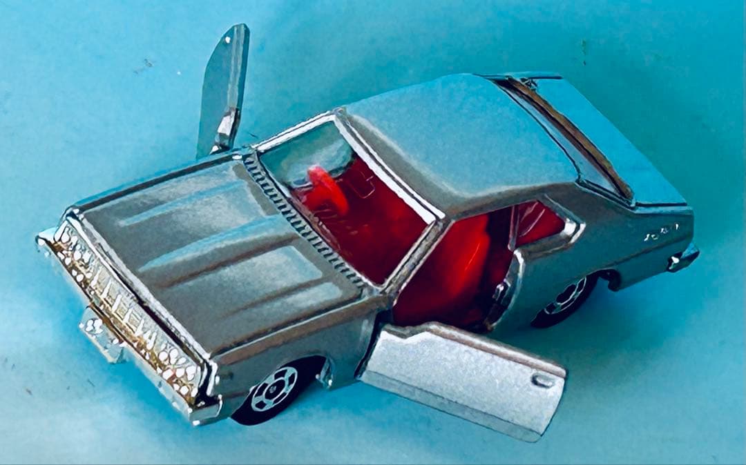 トミカ黒箱 61 ニッサン スカイライン 2000GT-E-S