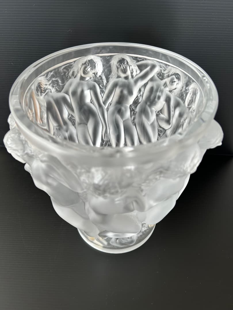 ルネ ラリックのバコントゥ ベース