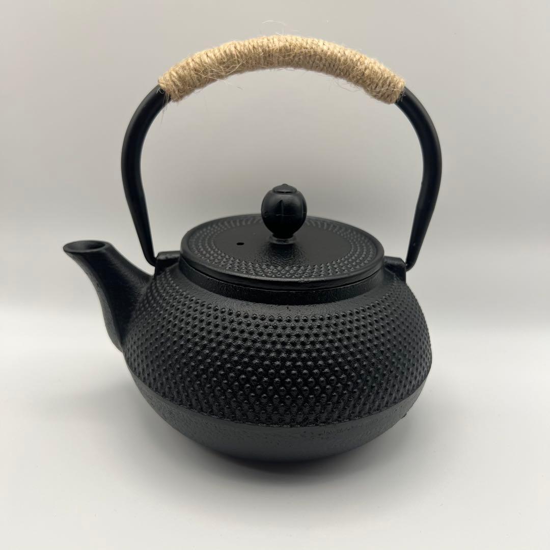 鉄瓶 南部鉄瓶 鉄分補給 黒い鋳鉄製鉄瓶 直火可 茶道 伝統工芸品 800ml