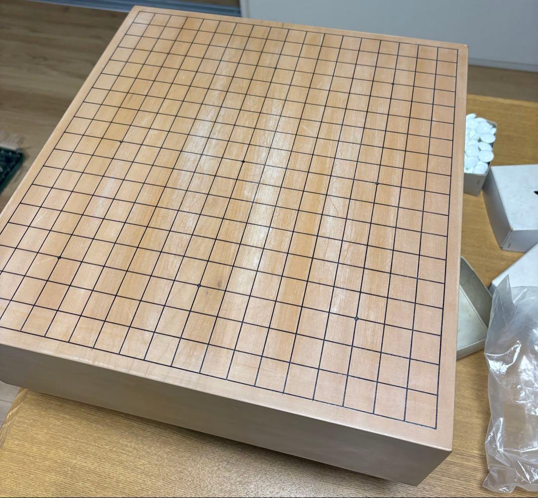 年代物をリフレッシュした木製碁盤　碁石付き