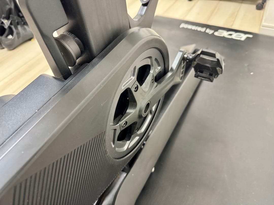 u*o様 Wahoo KICKR BIKE WFBIKE1