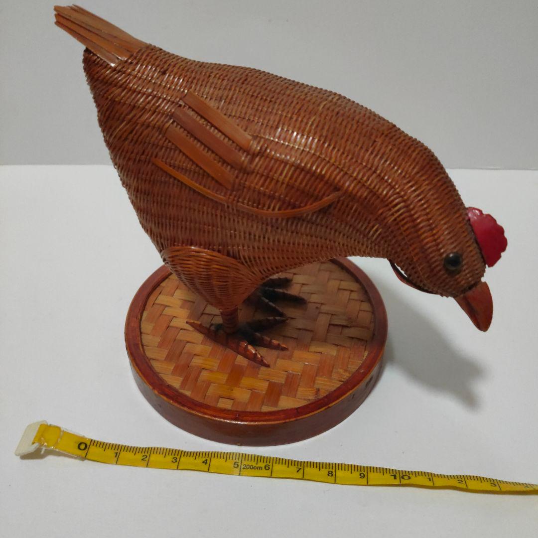 竹細工の雌鶏オブジェ★上海伝統工芸★約16センチ