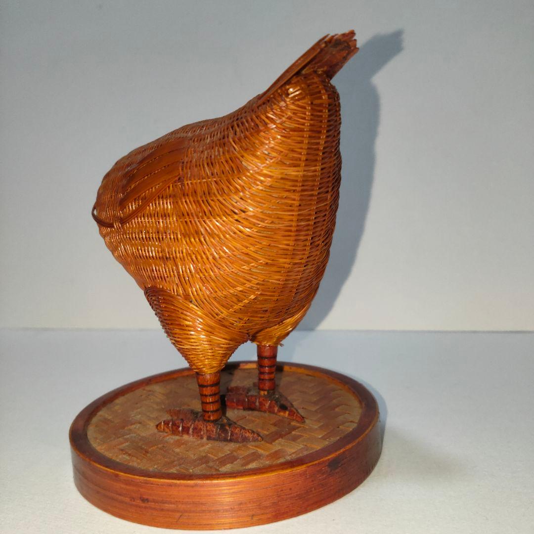 竹細工の雌鶏オブジェ★上海伝統工芸★約16センチ