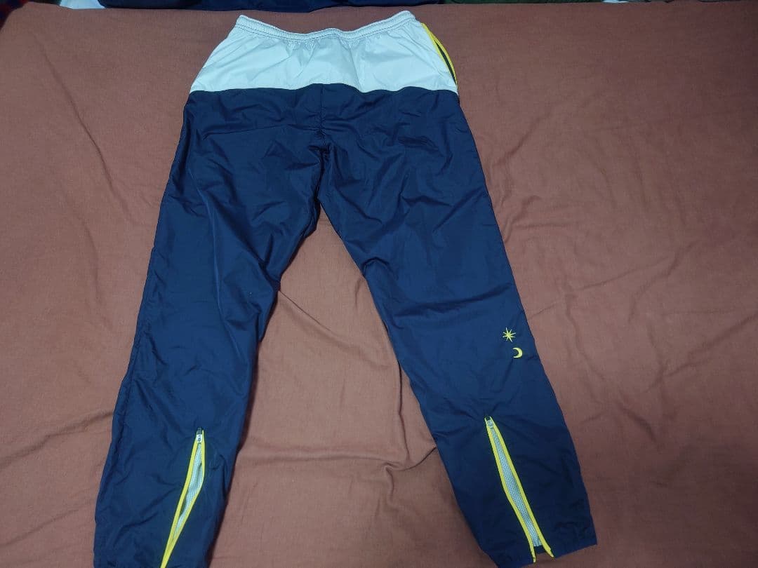 ルースイソンブラ ウィンドブレーカー上下セット Ｓサイズ