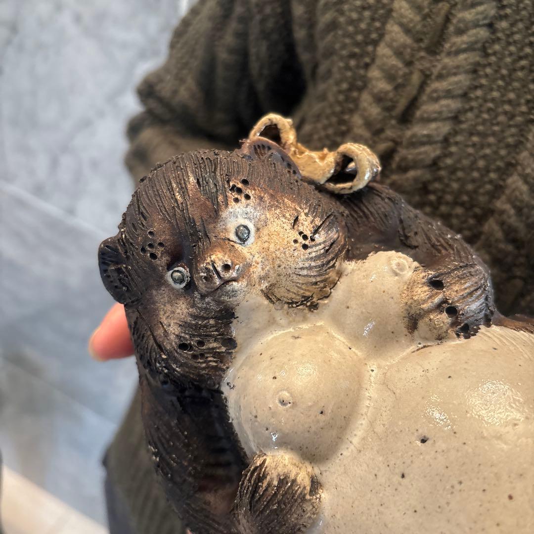 ヴィンテージ　希少なブルーの瞳で色っぽ過ぎる縁起の良い女子タヌキ陶器