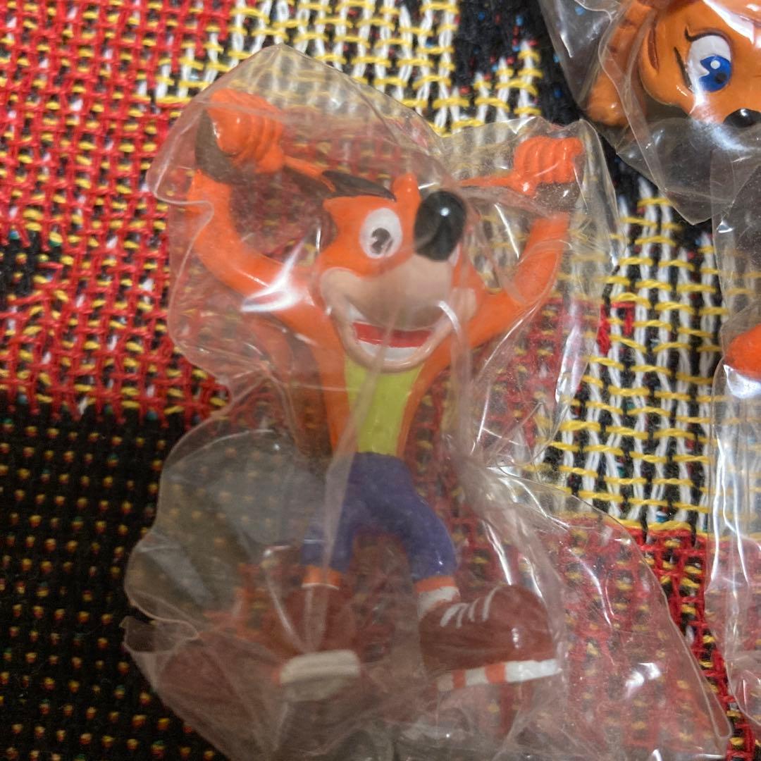 コンプリート◎ブックレット有り◎クラッシュバンディクー　フィギュア　6体セット