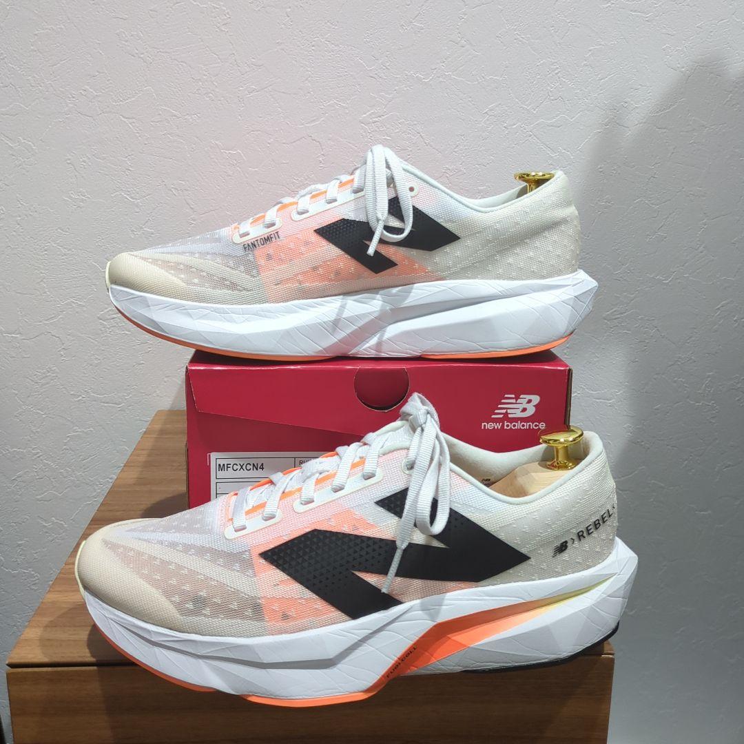 美品！ 走行少fuelcell Rebel V4 25.5cm フューエルセル