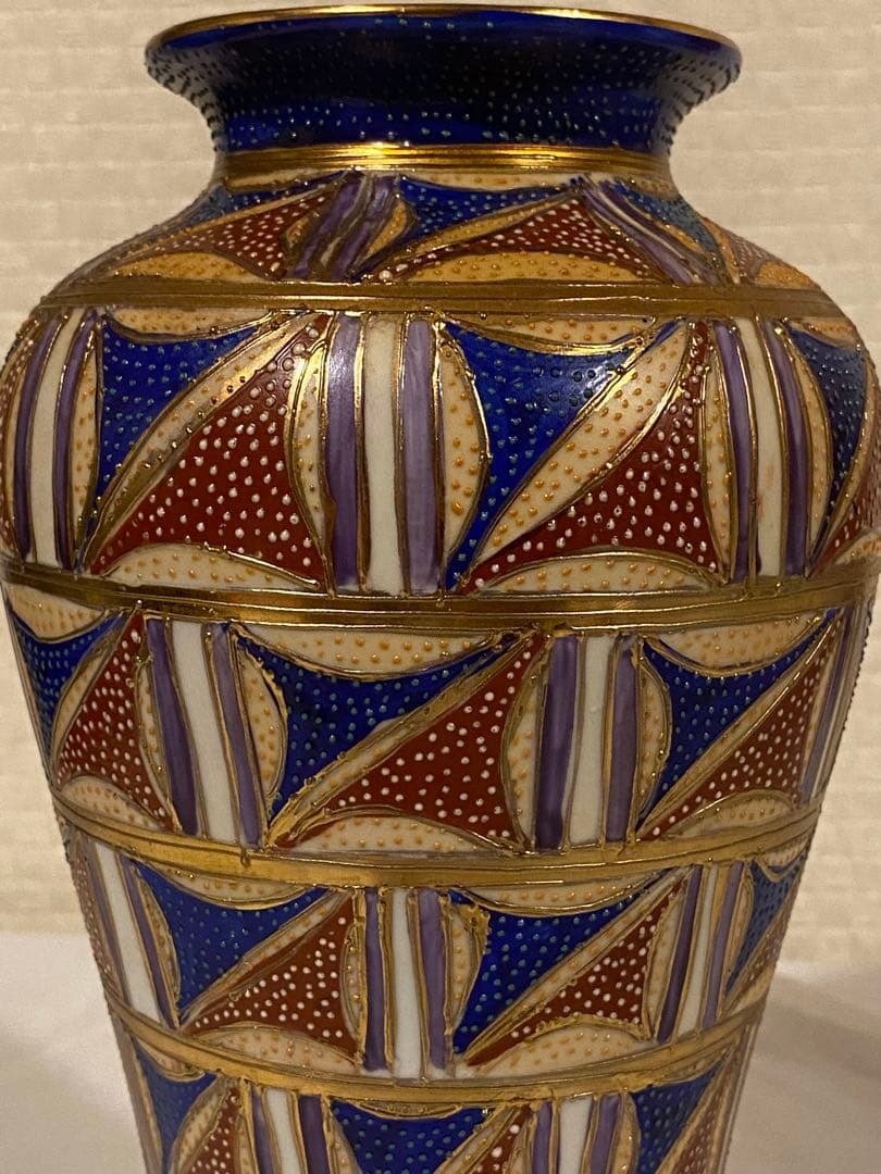 中国美術 色彩金欄赤粒青粒白粒