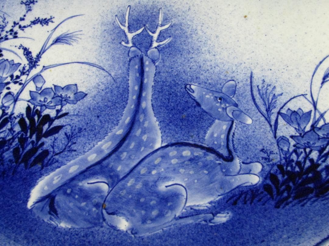 珍品！【染付吹き墨　月見の鹿図　一尺五寸皿】伊万里