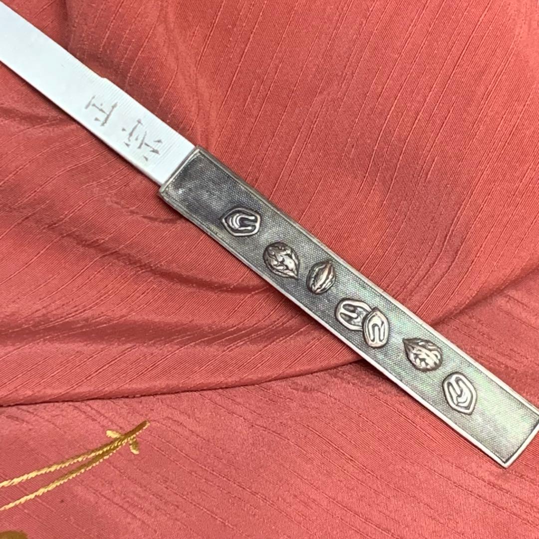 【新品・未使用】木の実図 装飾刀 専用箱付き