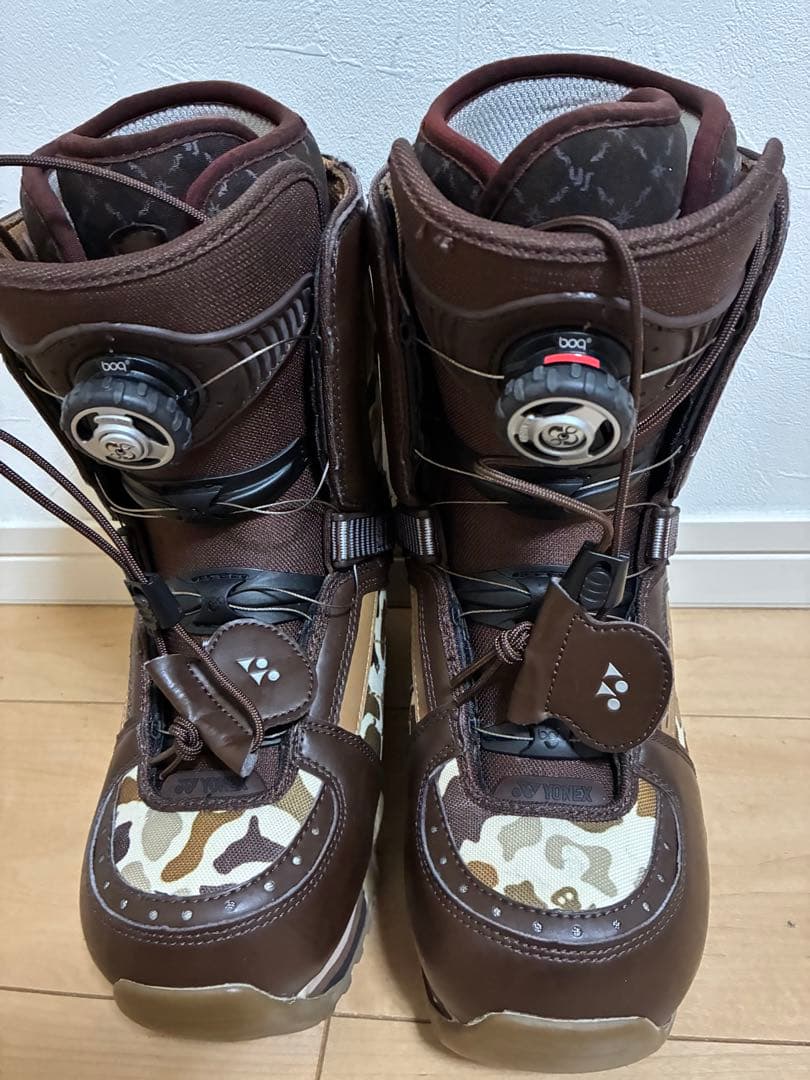 【未使用品】YONEX RELISH BOA 23㎝ スノボブーツ　レディース