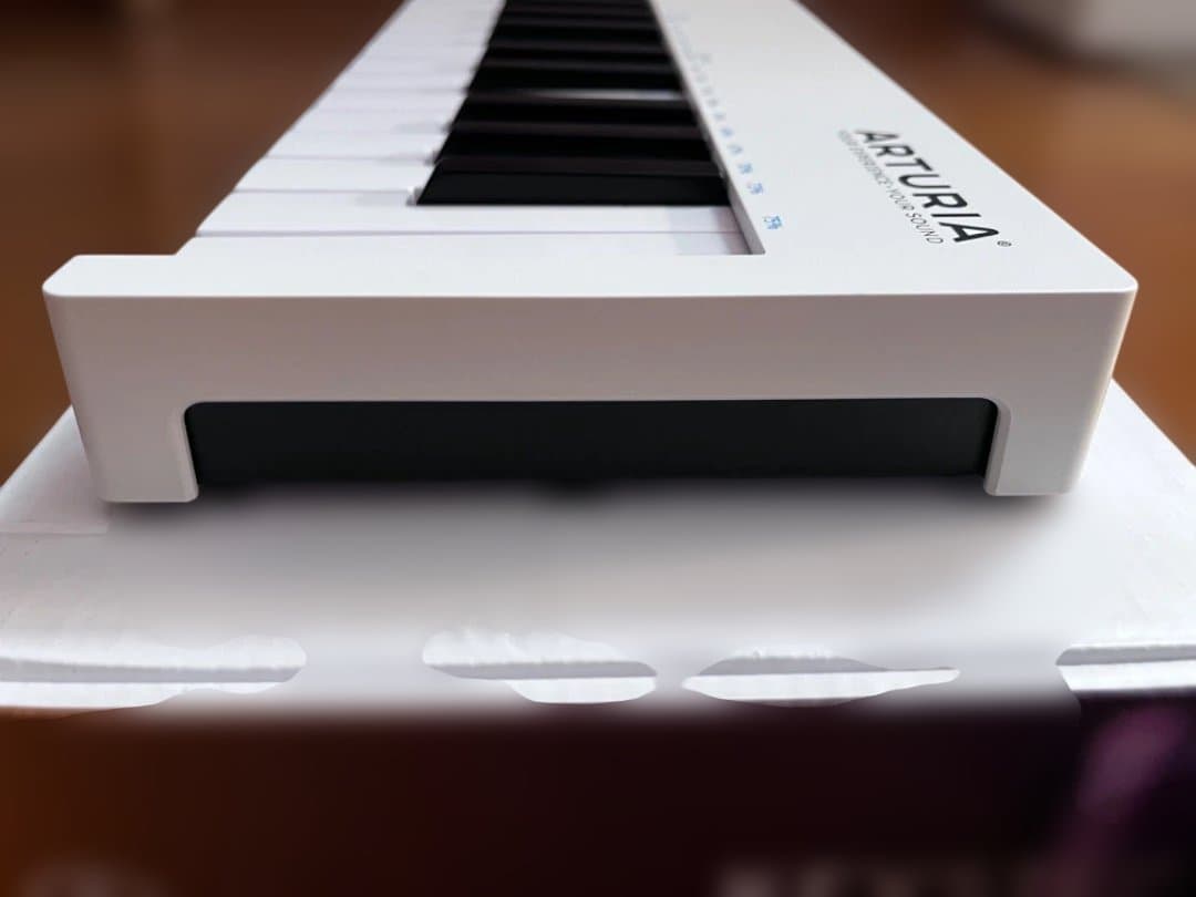 ARTURIA KEYSTEP MIDI・コントローラー・キーボード・DAW