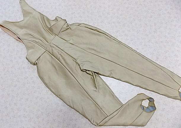 19525　レディース　スキーウエア　パンツ　ベージュ　Ｗ69