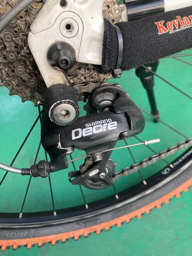 ルイガノLOUISGARNEAU BART MTB 400サイズ　ホワイト